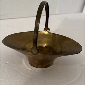 Vintage Brass Decorative Trinket Basket With Moveable Handle-Made In India